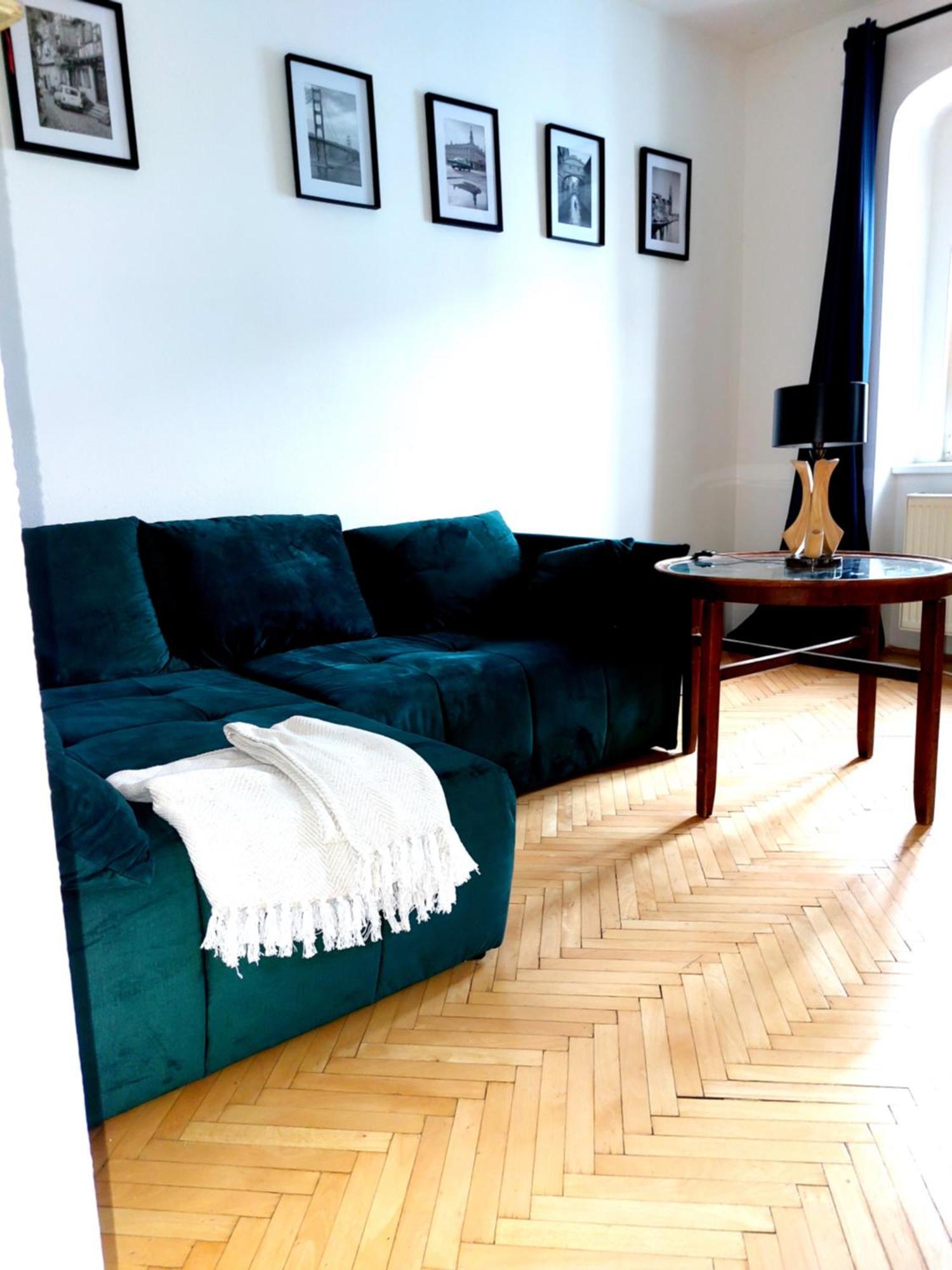 Michael'S Gate Large Apartment In A 15Th-Century Building, Old Town Bratislava Exterior photo